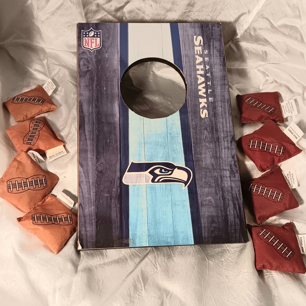 Seattle Seahawks - NFL Tabletop Cornhole